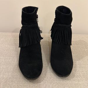 Gianni bini black suede booties